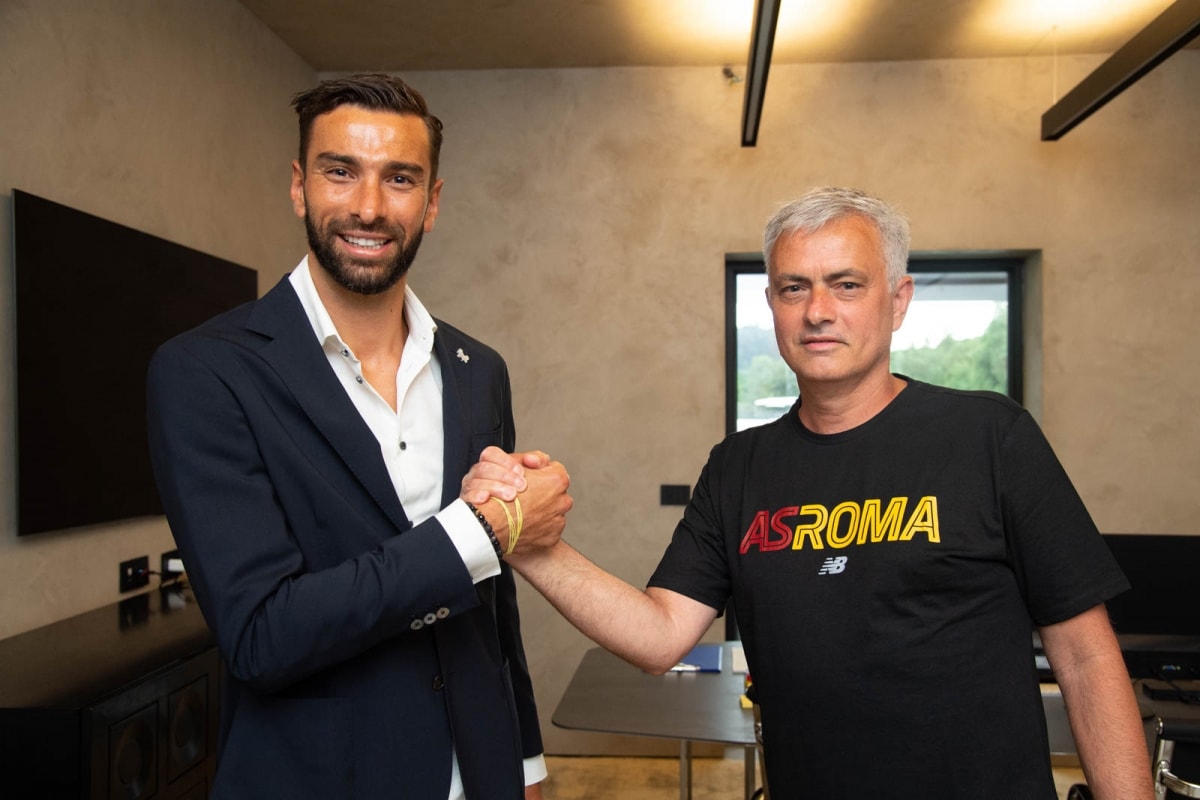 Thủ môn Rui Patricio là tân binh đầu tiên của AS Roma dưới thời Jose Mourinho. (Ảnh: Getty)