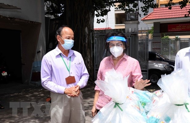 Lãnh đạo Thành phố Hồ Chí Minh thăm các khu cách ly tập trung hình ảnh 1 Lanh dao Thanh pho Ho Chi Minh tham cac khu cach ly tap trung hinh anh 1