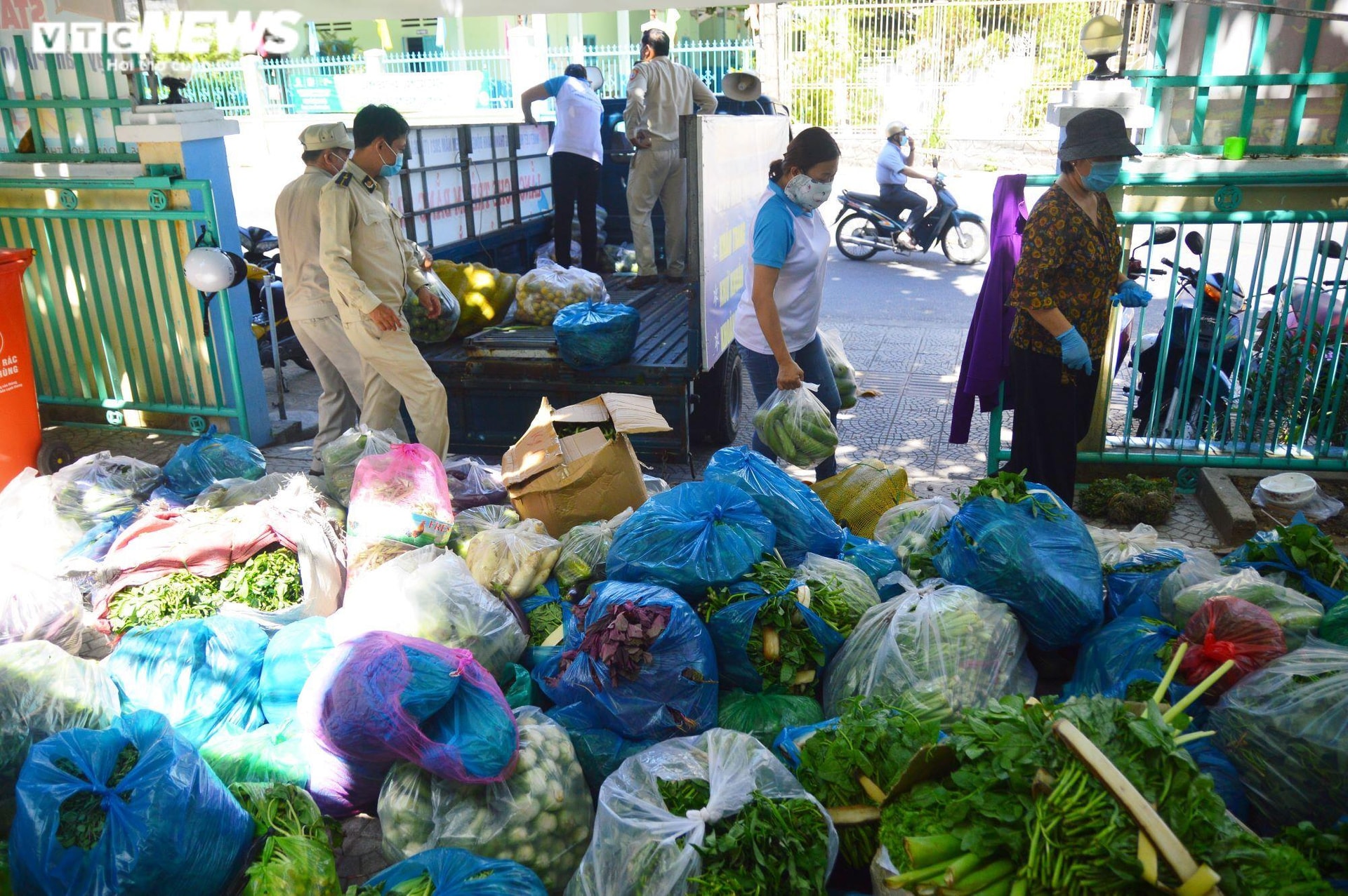 Đà Nẵng tìm người từng đến địa điểm liên quan 39 bệnh nhân COVID-19 - 2