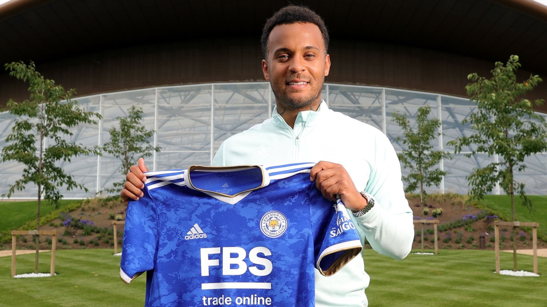 skysports-ryan-bertrand-leicester-city_5448585.jpg