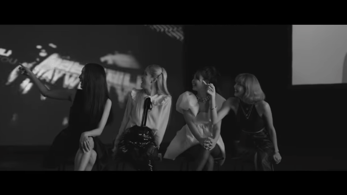 Jennie, Lisa đụng váy tiểu thư với Yoona, Âu Dương Na Na: Ai đẹp hơn?-2