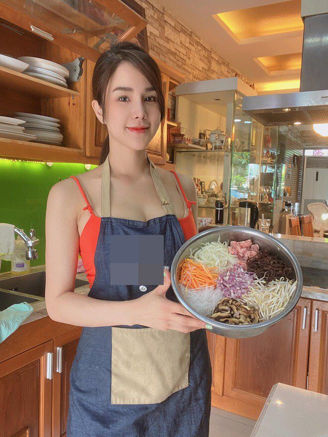 “Phú bà Việt sở hữu toà cao ốc mang tên mình” diện thời trang mùa dịch tôn đường cong - 2