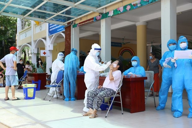 Hà Nội: Nhiều nơi làm xét nghiệm COVID-19 thực hiện không nghiêm hình ảnh 1 Ha Noi: Nhieu noi lam xet nghiem COVID-19 thuc hien khong nghiem hinh anh 1