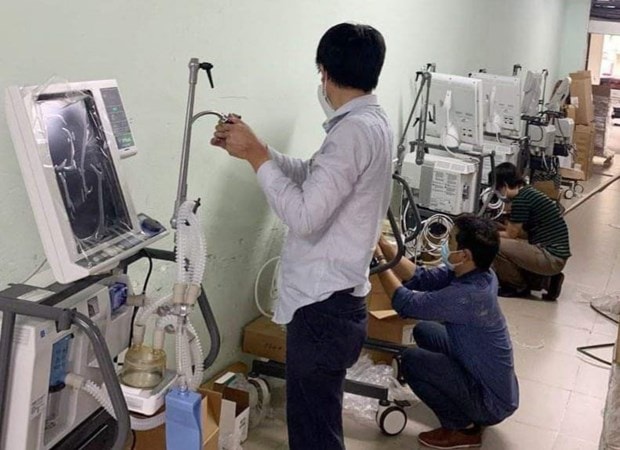 VPBank hỗ trợ gấp 715 máy thở hiện đại cho các tỉnh phía Nam hình ảnh 2 VPBank ho tro gap 715 may tho hien dai cho cac tinh phia Nam hinh anh 2