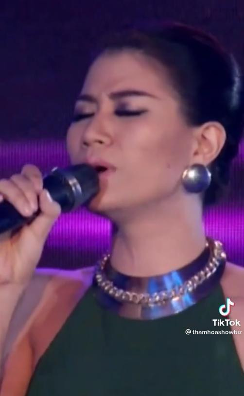 Thánh chửi Trang Trần hát live, netizen xin gấp máy thở cho chị đeo-2