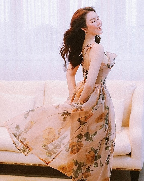 Lý Nhã Kỳ ghi điểm khoe vẻ đẹp không tuổi, ngày càng 'lão hóa ngược'