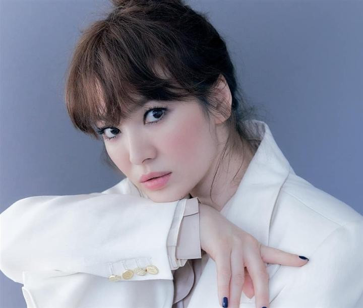 Tứ đại mỹ nhân Kbiz thuở đôi mươi: Song Hye Kyo kém sắc nhất-15