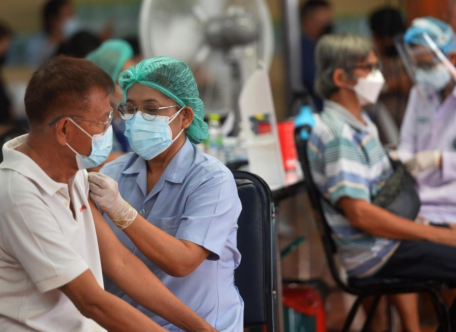 Dù tỷ lệ tiêm chủng lên tới 50%, số ca Covid-19 ở Thái Lan tăng mạnh, vượt mốc 500.000 người bệnh. (Nguồn: THX)