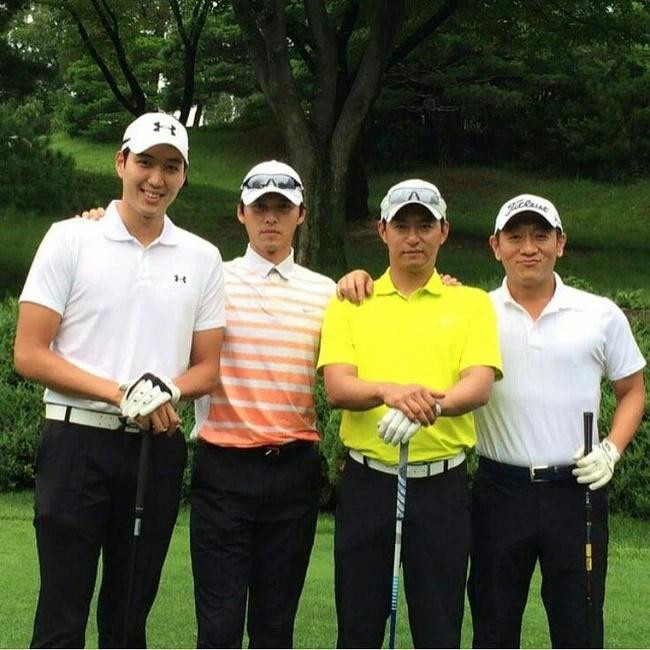 Thời trang chơi golf hack tuổi lại ton-sur-ton của cặp Hyun Bin - Son Ye Jin-9