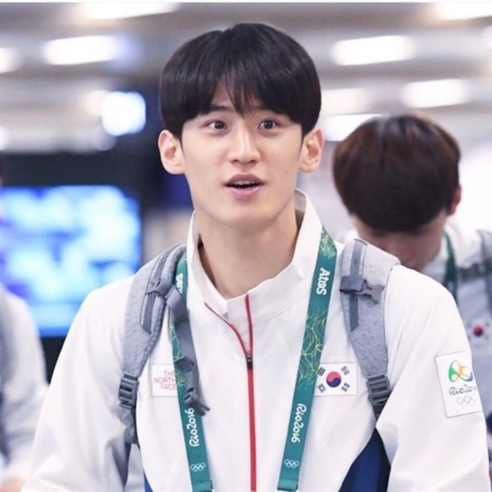 Thời trang và vẻ ngoài nam thần của đoàn Olympic Hàn Quốc-9