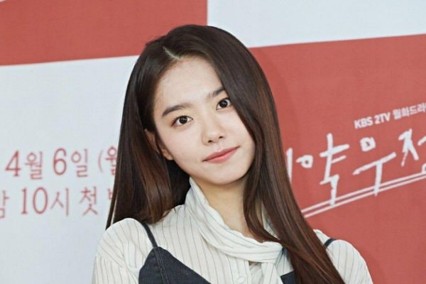 Kim-Sohye-bat-nat