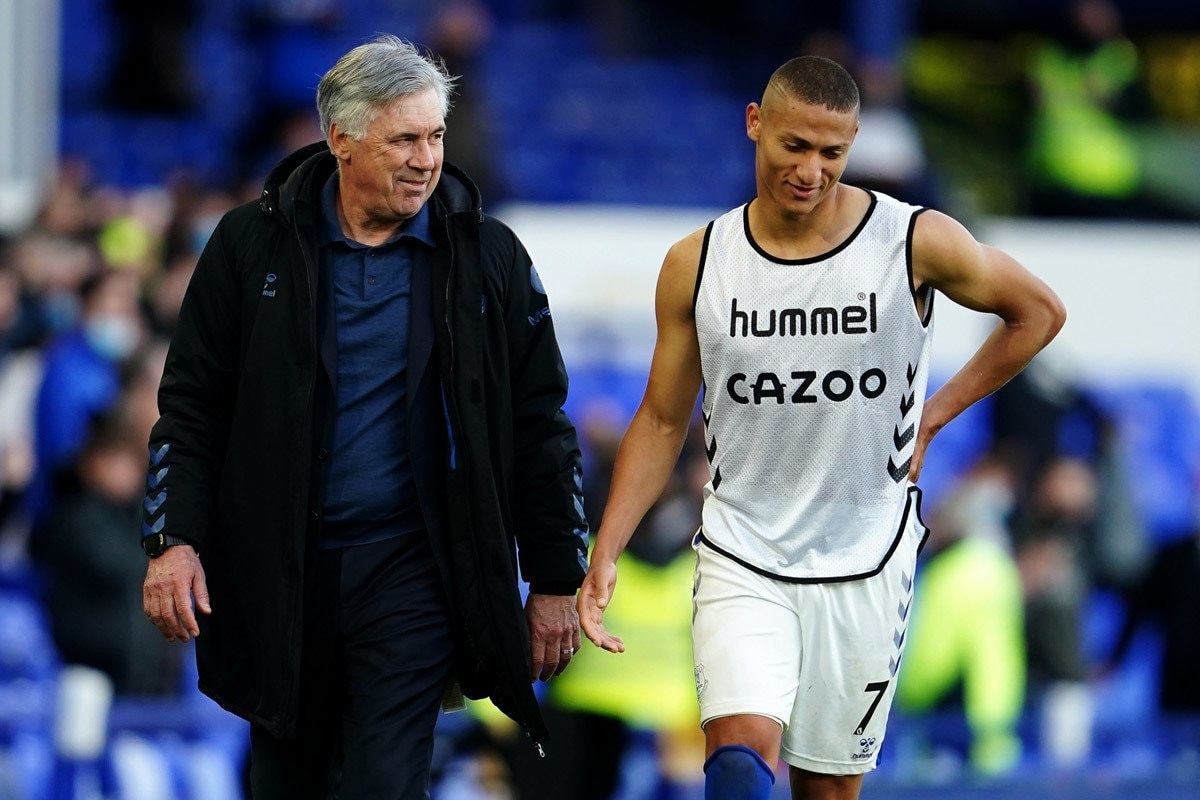 richarlison-ancelotti.jpg