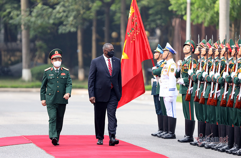 Đại tướng Phan Văn Giang chủ trì lễ đón Bộ trưởng Quốc phòng Mỹ
