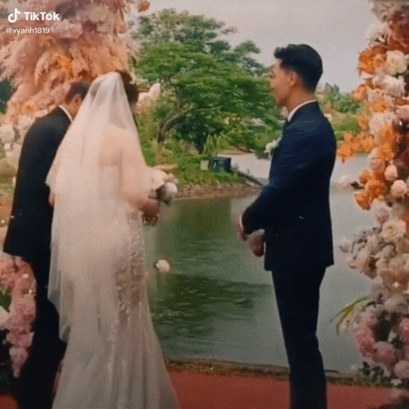 'Hương vị tình thân' hé lộ đám cưới ngọt ngào của Nam và Long, còn Thiên Nga ở đâu ta?