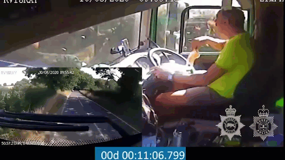 Tài xế xe tải gây tai nạn kinh hoàng vì mải nhắn tin điện thoại