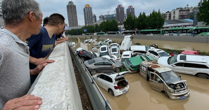 Lũ lụt lịch sử phơi bày sự thiếu hiệu quả của 2 dự án hạ tầng thông minh ở Trịnh Châu