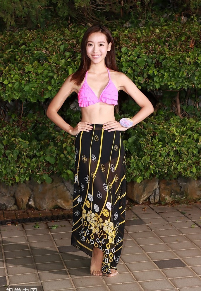 Thí sinh Hoa hậu Hong Kong khoe sắc với bikini