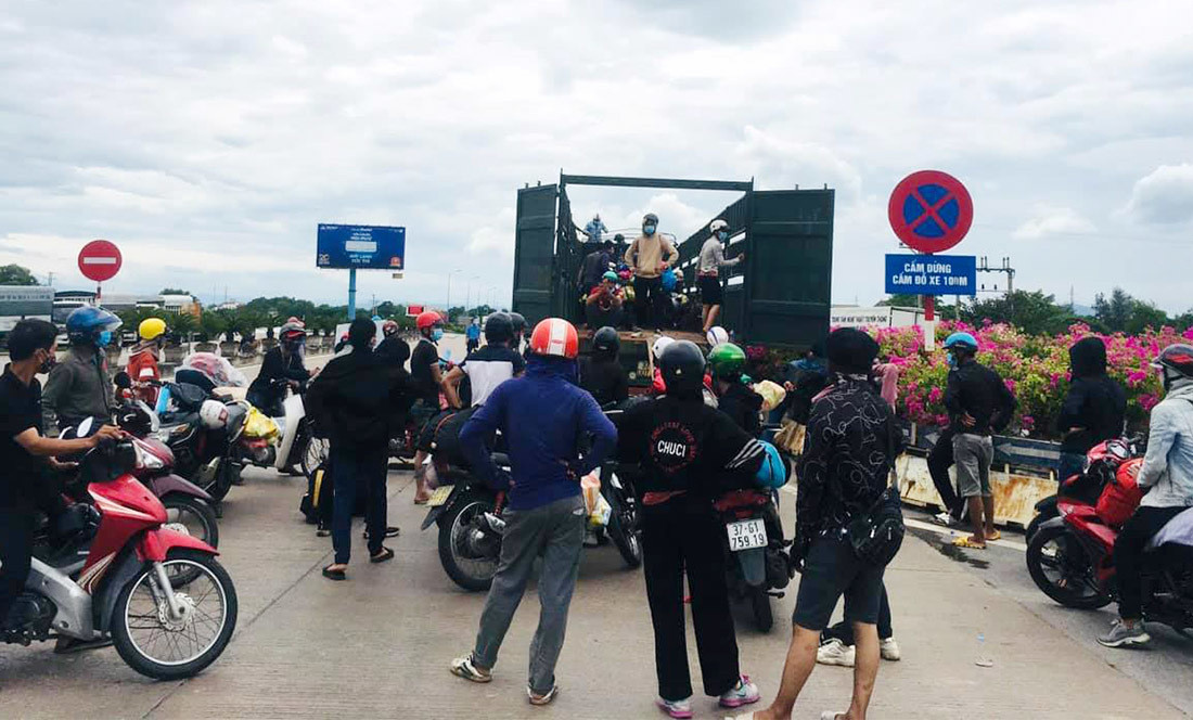 Không còn cảnh những đoàn người đi xe máy về quê sau Công điện của Thủ tướng