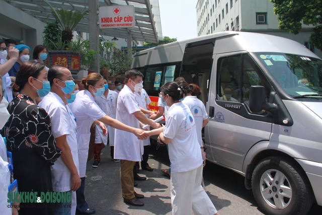 Bệnh viện Hữu Nghị tiếp tục chi viện Tiền Giang chống dịch - Ảnh 3. Bệnh viện Hữu Nghị tiếp tục chi viện Tiền Giang chống dịch - Ảnh 3.