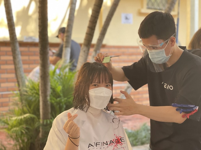 Hơn 300 y bác sĩ BV Việt Đức cùng 8 tấn hàng vào Trung tâm hồi sức tích cực COVID-19 tại TPHCM - Ảnh 2. Hơn 300 y bác sĩ BV Việt Đức cùng 8 tấn hàng vào Trung tâm hồi sức tích cực COVID-19 tại TPHCM - Ảnh 2.