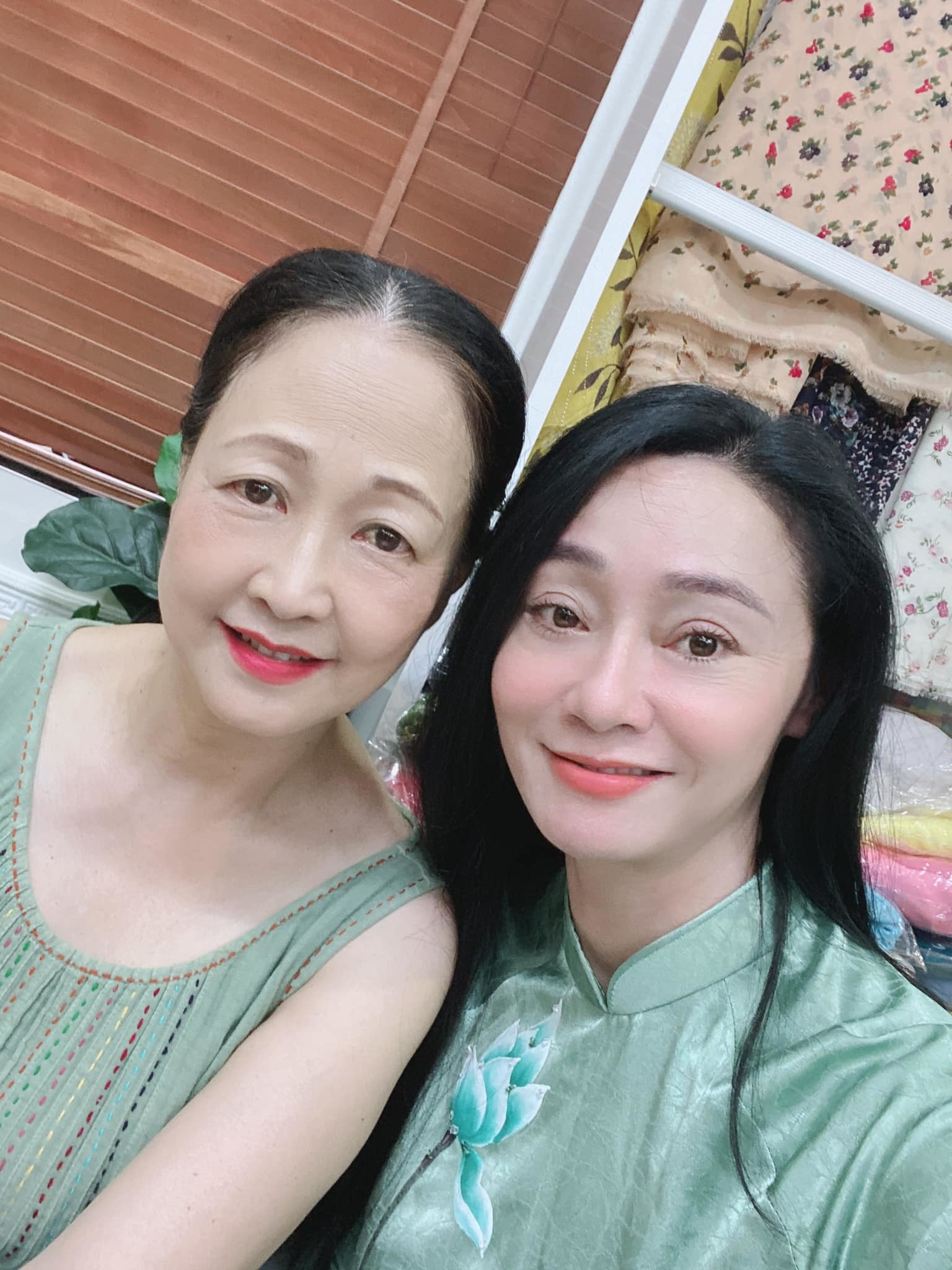 Bà Xuân 'Hương vị tình thân' trẻ đẹp ở tuổi 44