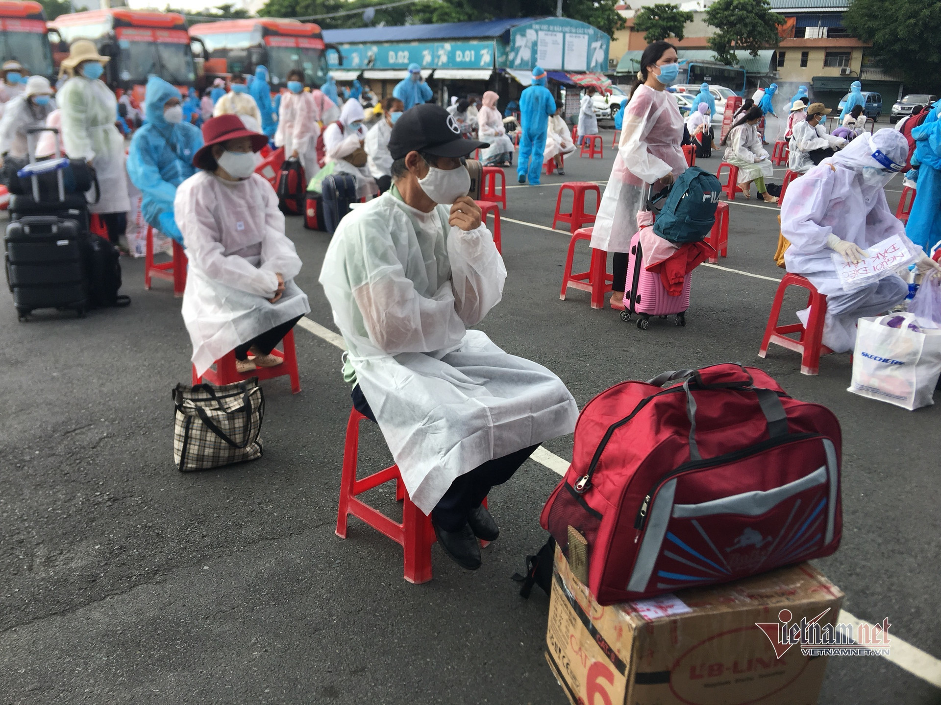 Phú Yên, Đắk Lắk tổ chức ‘chuyến xe 0 đồng’ đưa nghìn người rời TP.HCM về quê