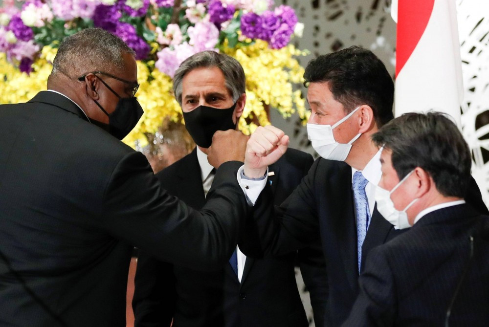 (03.17) Ngoại trưởng Mỹ Antony Blinken và Bộ trưởng Quốc phòng Mỹ Lloyd Austin cùng Ngoại trưởng Nhật Bản Toshimitsu Motegi và Bộ trưởng Quốc phòng Nhật Nobuo Kishi. (Nguồn: Reuters)
