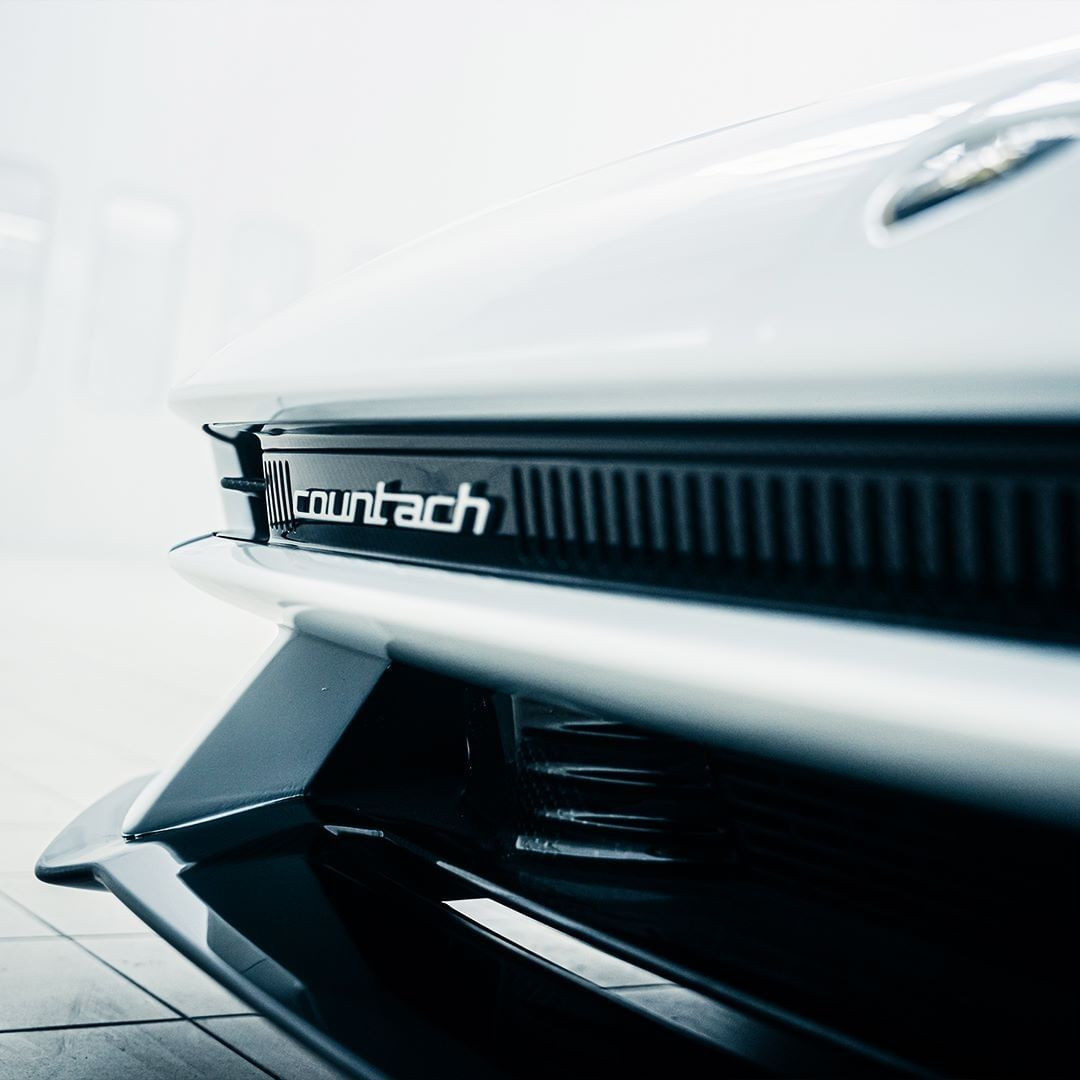 Hé lộ siêu xe tiếp theo của Lamborghini