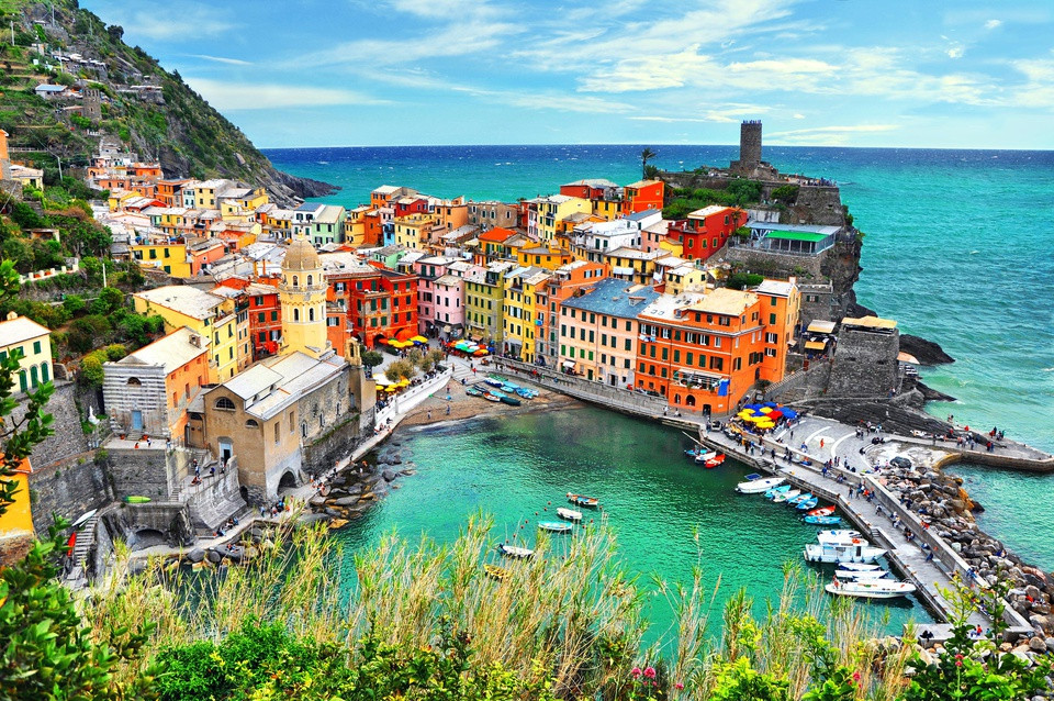 Những thị trấn rực rỡ sắc màu ở Italy - 4