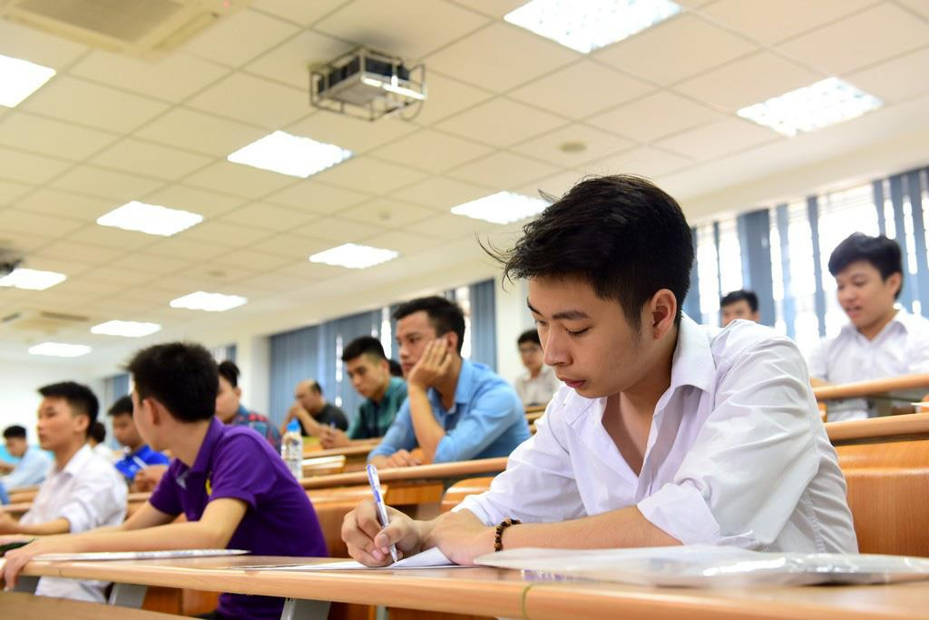 ĐH Quốc gia Hà Nội tổ chức thi đánh giá năng lực thí sinh đặc cách tốt nghiệp - 1