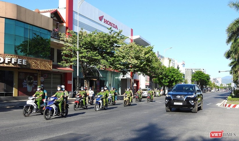 Ảnh: Đà Nẵng ngày đầu phong toả tuyệt đối toàn TP ra sao? ảnh 17