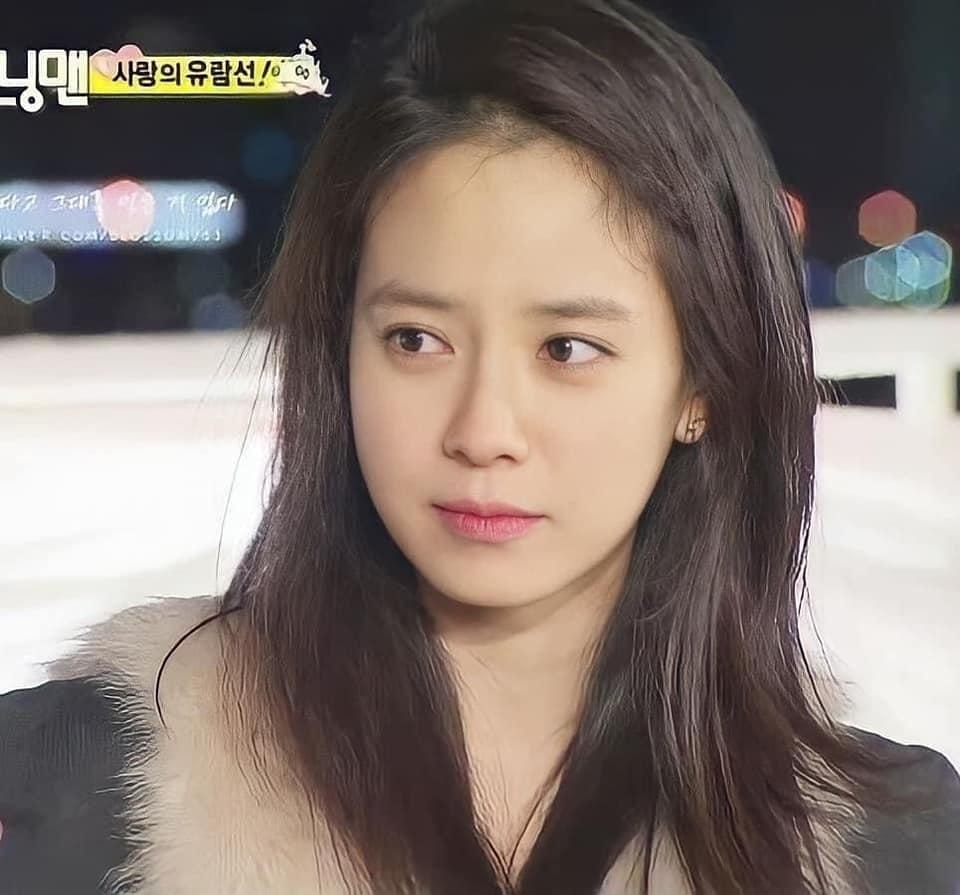 Bí quyết sở hữu vẻ đẹp không tuổi của mợ ngố Song Ji Hyo-5