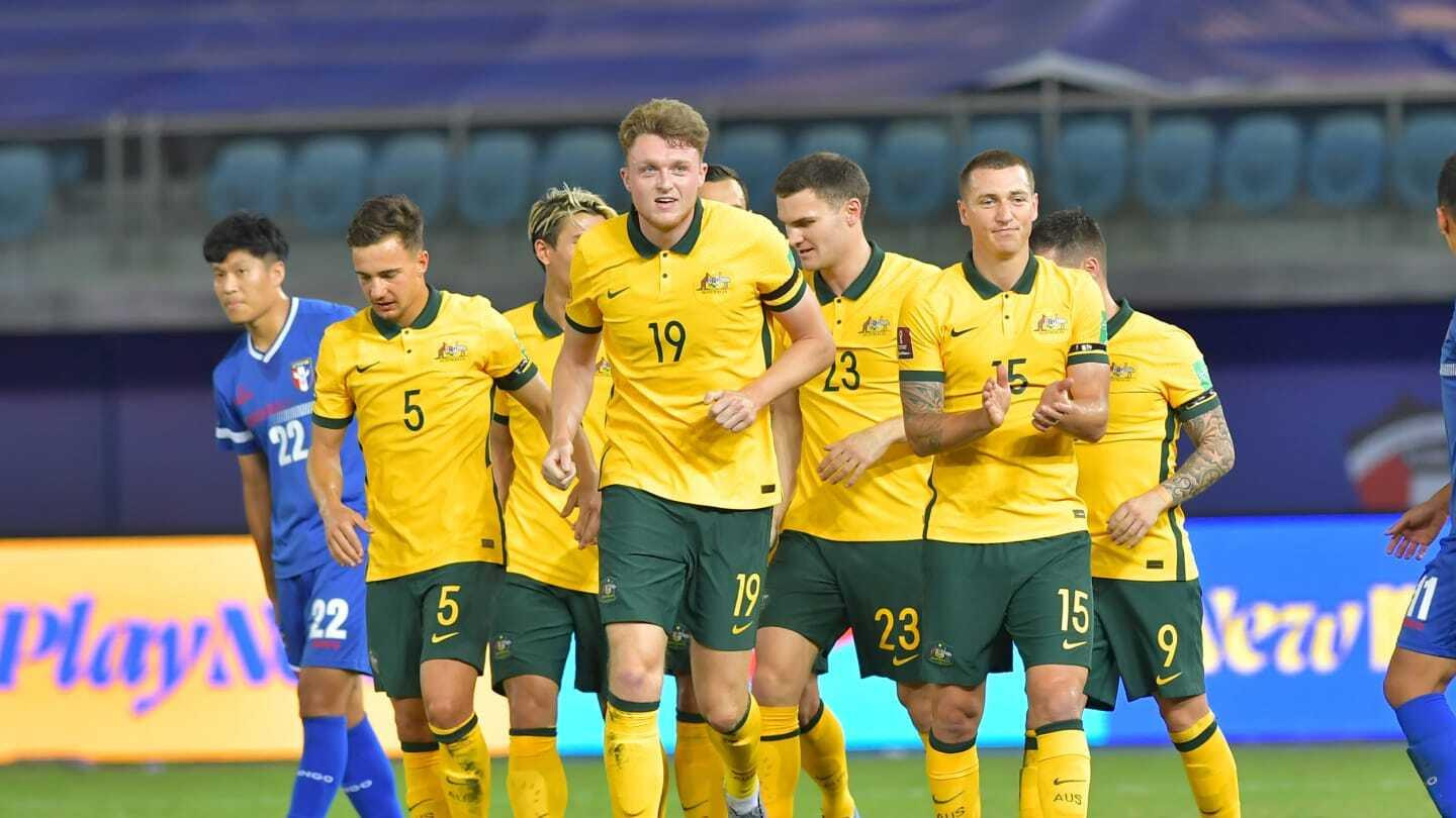 HLV Australia quyết thắng tuyển Việt Nam, Trung Quốc - 1
