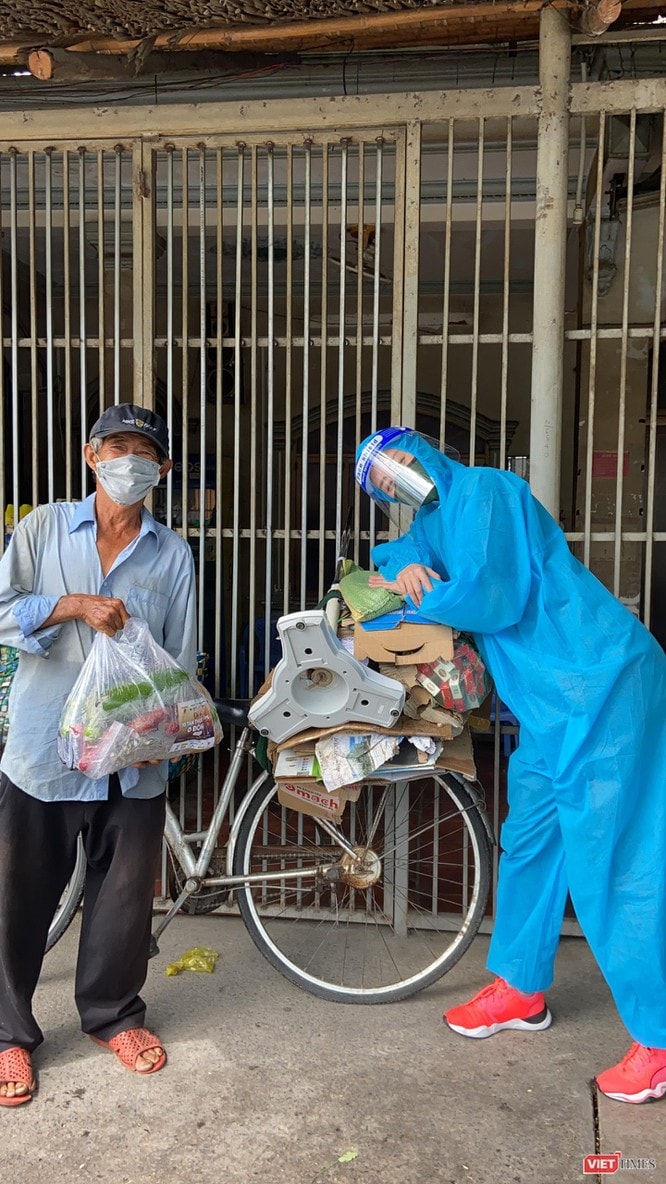 Theo chân Hoa hậu Hoàn vũ Việt Nam và “Chuyến xe thực phẩm 0 đồng” ảnh 5