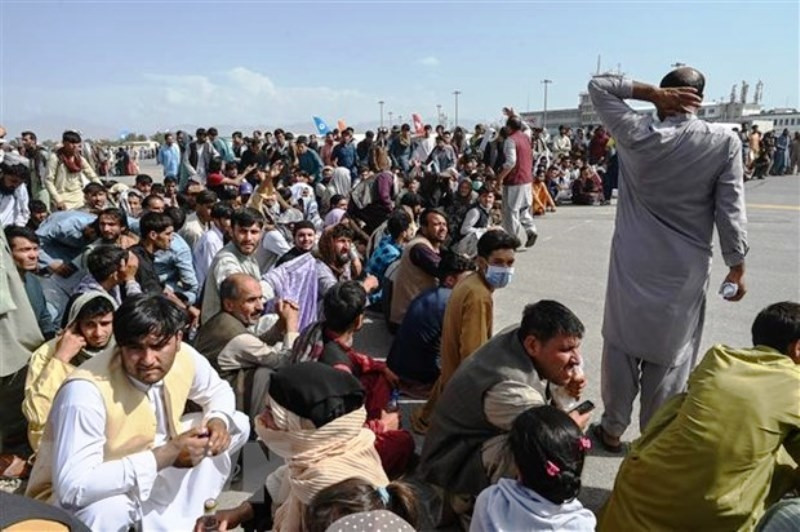 Taliban đóng cửa sân bay quốc tế Kabul