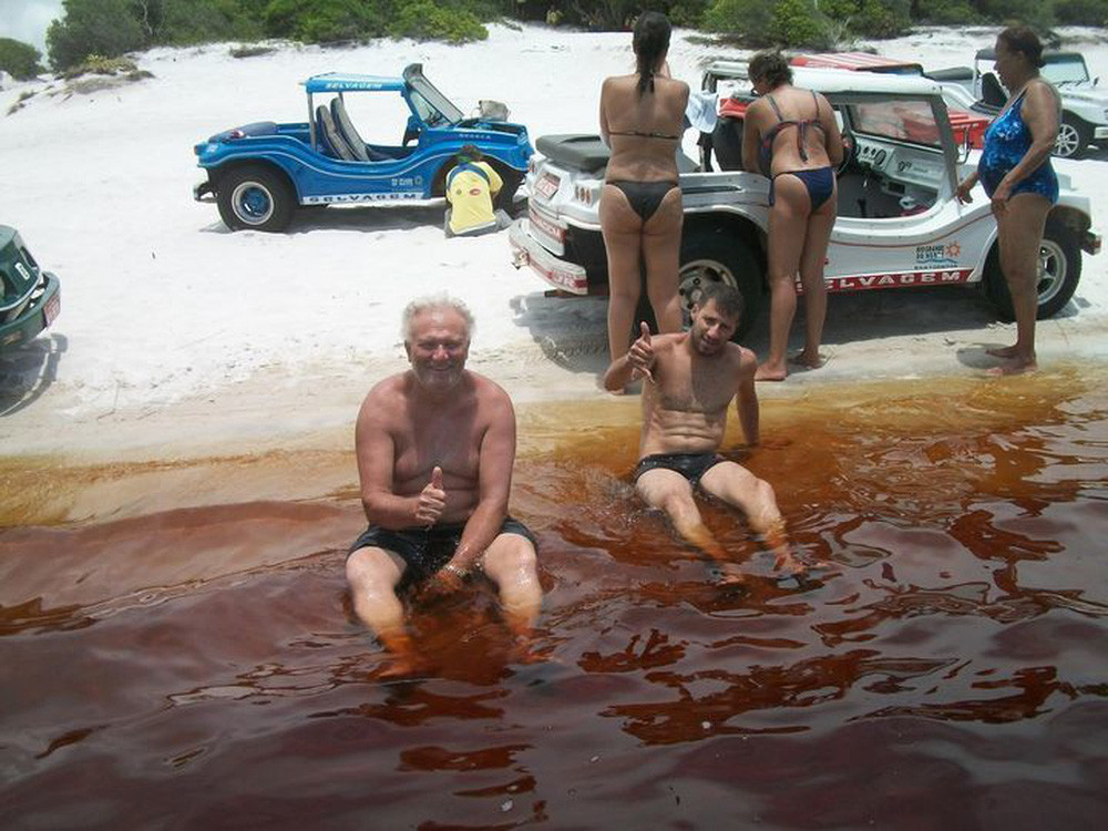 Hồ nước coca cola độc nhất vô nhị ở Brazil - Ảnh 1.