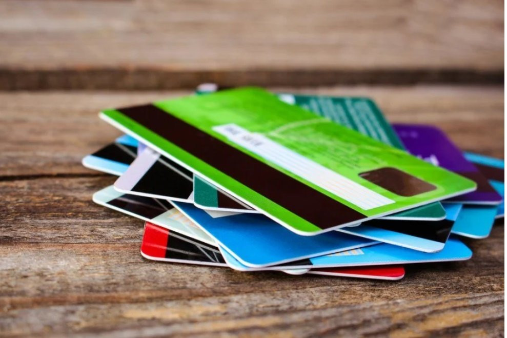 3 sai lầm khi sử dụng thẻ ATM khiến tiền của bạn không cánh mà bay-1