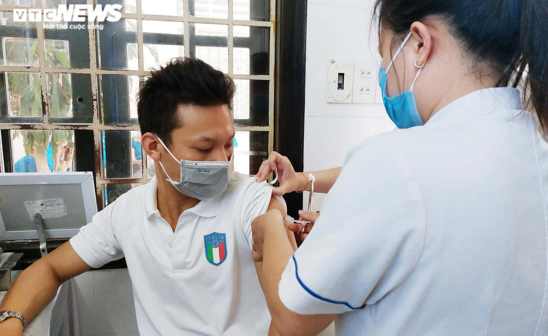 Bị đánh giá tiêm vaccine phòng COVID-19 chậm, Thừa Thiên - Huế đính chính - 1