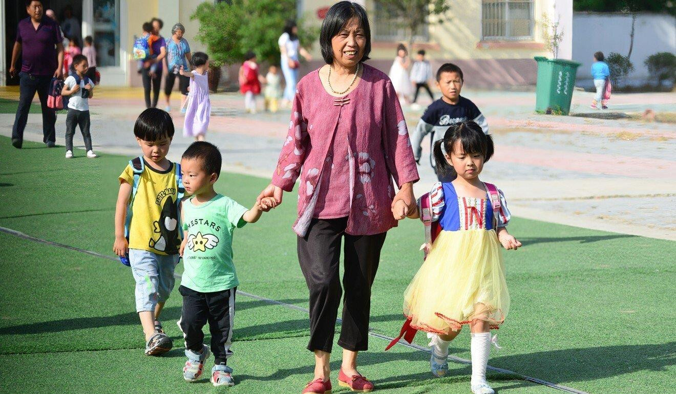 Bị ép dùng hormone tăng chiều cao, trẻ Trung Quốc xót tiền thay bố mẹ - 2