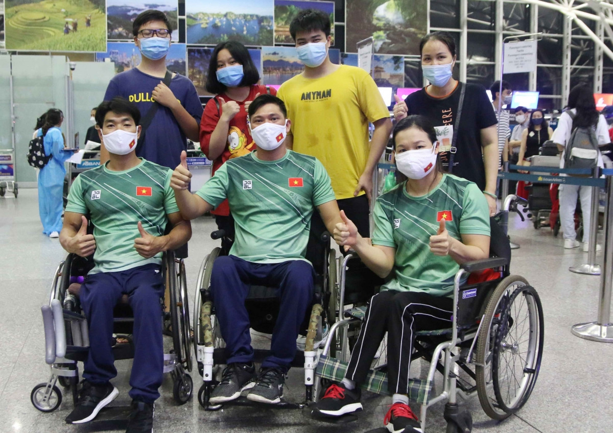 Đoàn thể thao người khuyết tật Việt Nam lên đường dự Paralympic Tokyo 2020