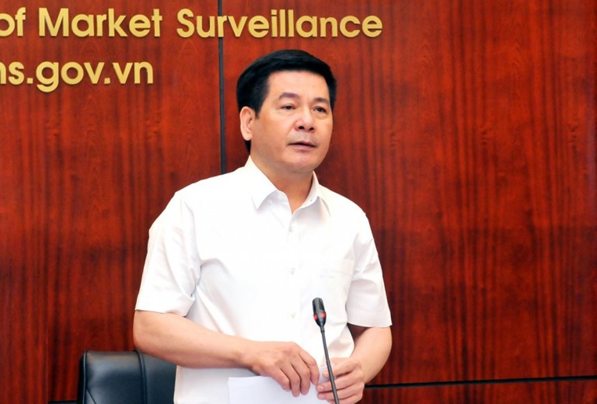 Bộ trưởng Bộ Công Thương Nguyễn Hồng Diên.