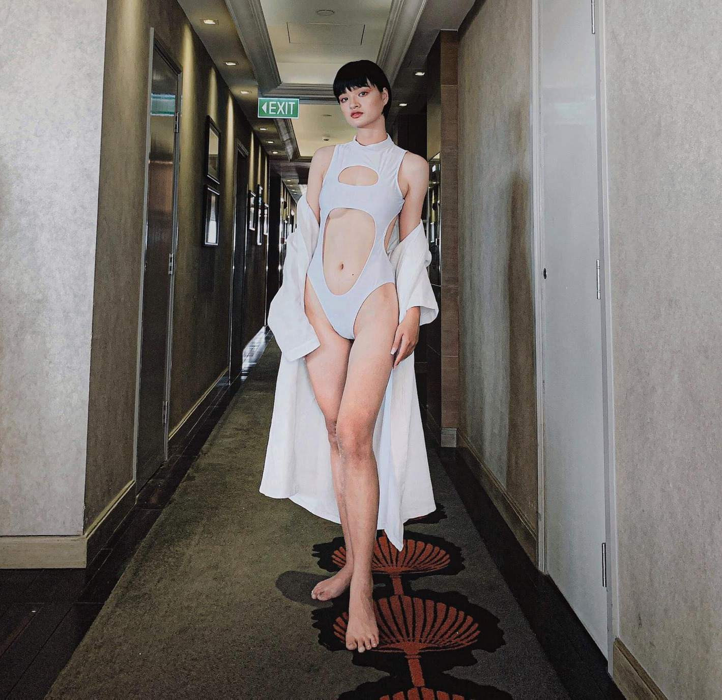 Thí sinh Hoa hậu Hoàn vũ nổi bật với đôi chân dài miên man - 1