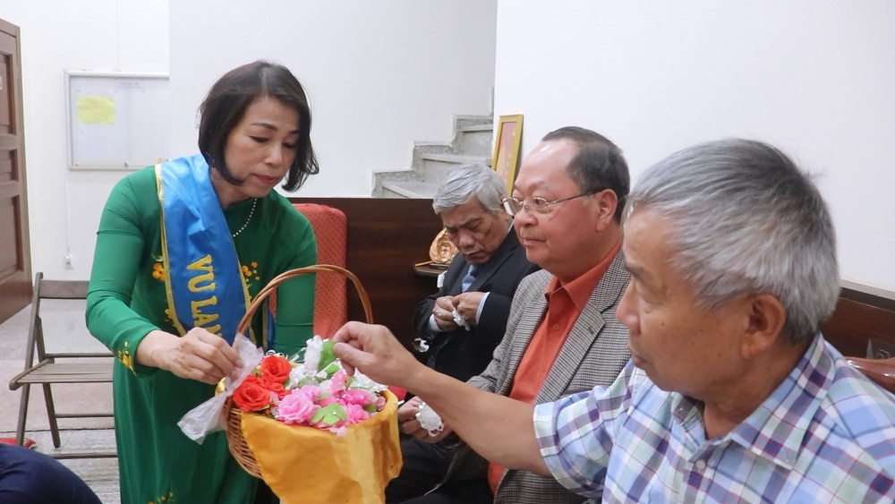 Cộng đồng người Việt Nam tại Ba Lan long trọng tổ chức Đại lễ Vu Lan