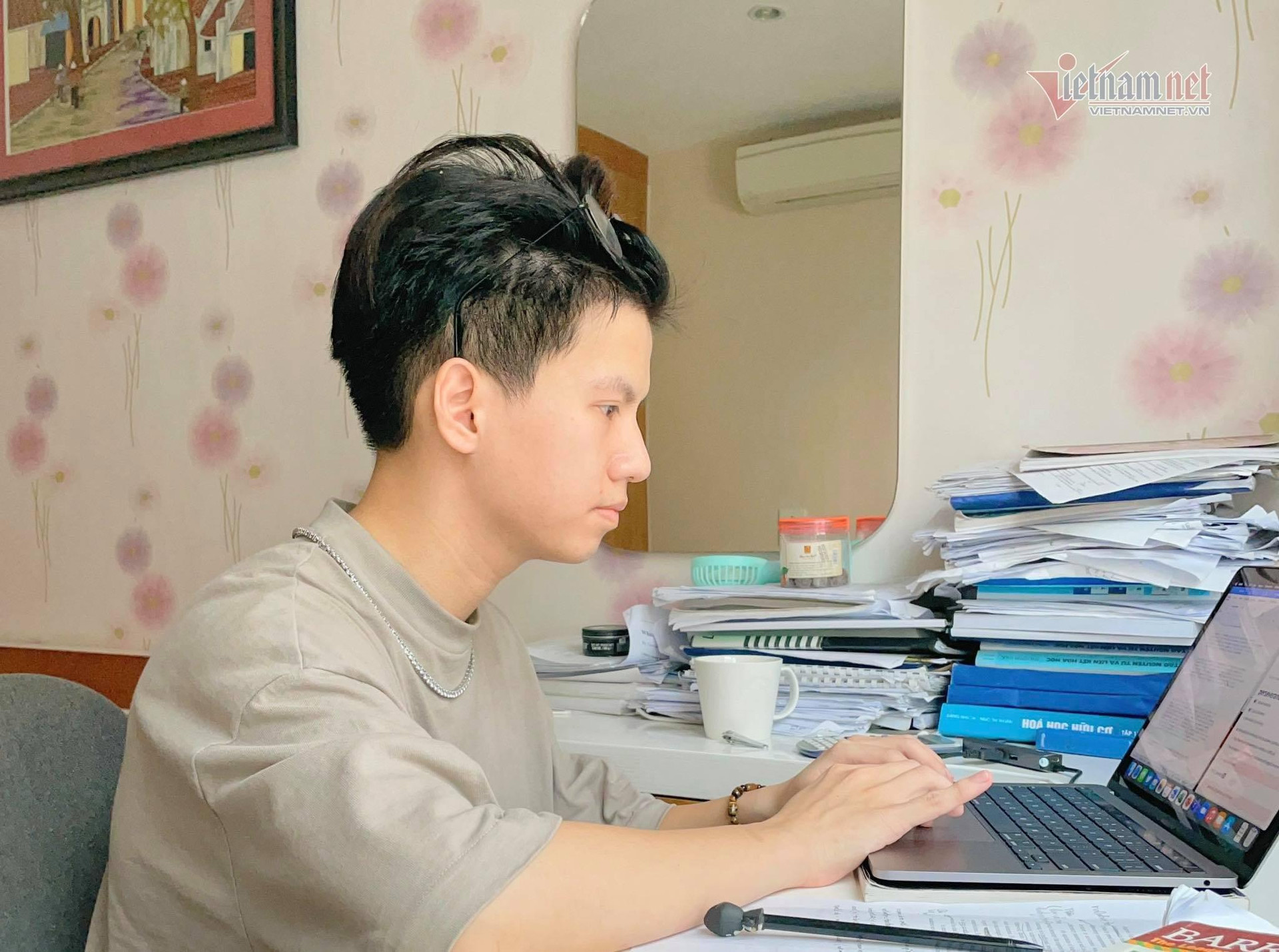 Nam sinh Thanh Hóa thành thủ khoa đại học với điểm GPA gần tuyệt đối - 3