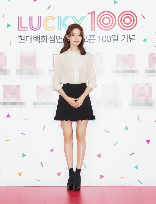 Suzy, Yoona bật mí cách mix chân váy chữ A trẻ như nữ sinh-8