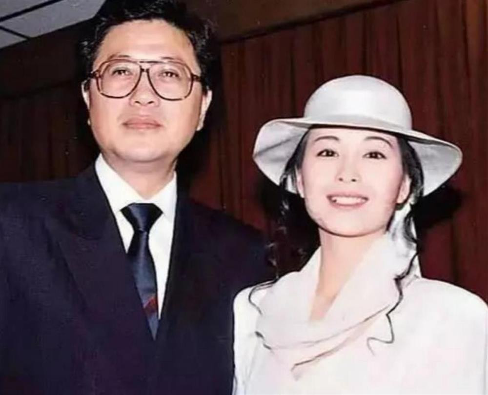 Mỹ nhân Hong Kong mang tiếng lẳng lơ, chồng chết sau 13 ngày cưới-3