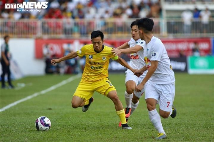 Bóng đá Đông Nam Á lao đao: V-League nối tiếp giải Lào - 1