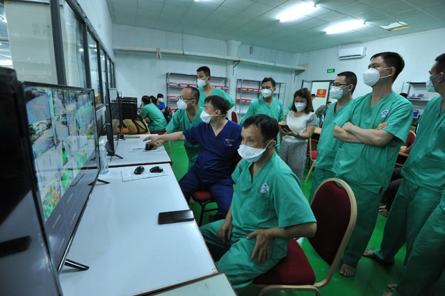 Bên trong Trung tâm Hồi sức tích cực điều trị bệnh nhận COVID-19 của Bệnh viện TW Huế tại TP. HCM - Ảnh 6. Bên trong Trung tâm Hồi sức tích cực điều trị bệnh nhận COVID-19 của Bệnh viện TW Huế tại TP. HCM - Ảnh 6.