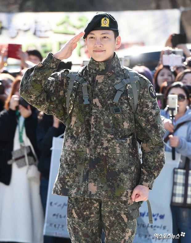 Mỹ nam Hàn nhập ngũ lộ mặt mộc, chỉ có Hyun Bin đỉnh nhất-18