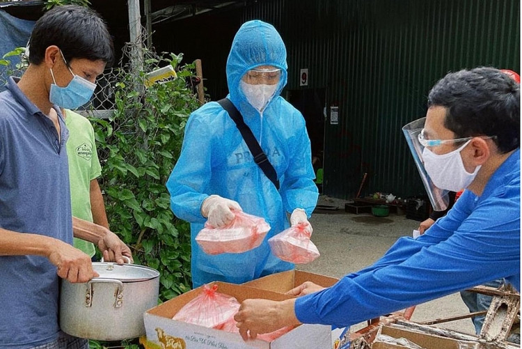 Hoa hậu Đỗ Hà ủng hộ chương trình thiện nguyện 'Cùng Tiền Phong - Tiếp sức tuyến đầu chống dịch Covid-19'